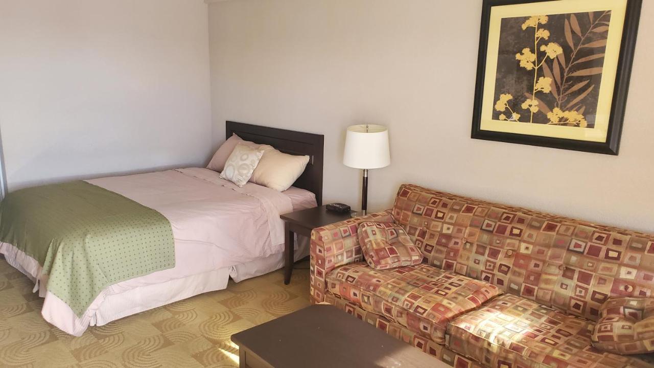 Shoreside Inn & Suites Wabamun Εξωτερικό φωτογραφία